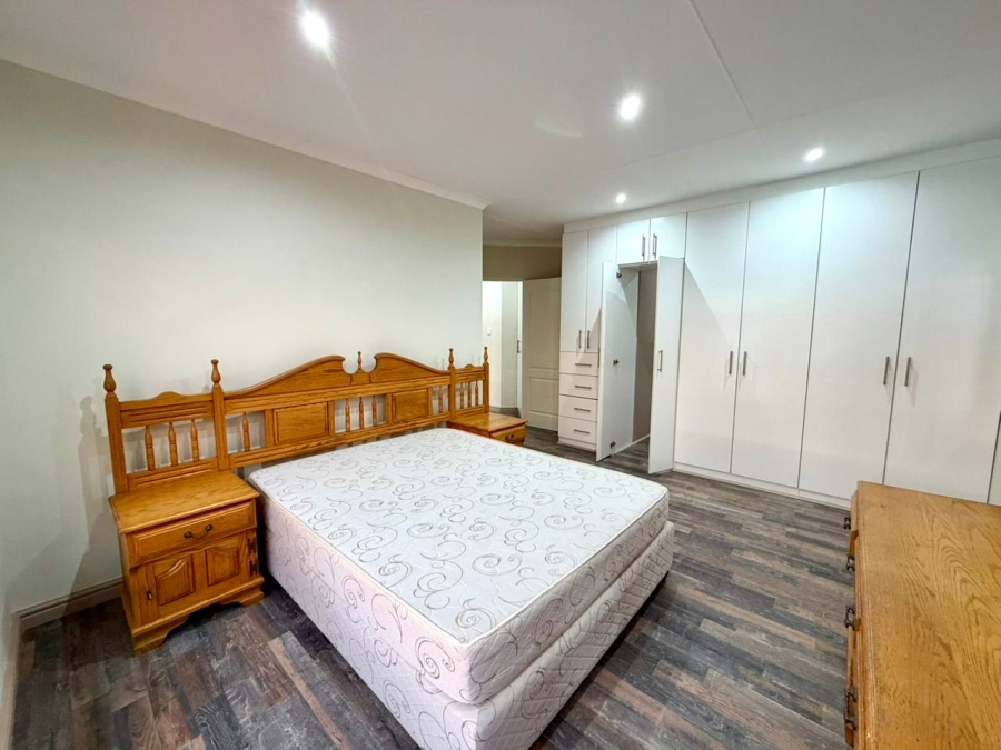 4 Bedroom Property for Sale in Herolds Bay Western Cape